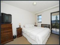 55 / 10 Grand Parade, Kawana Island