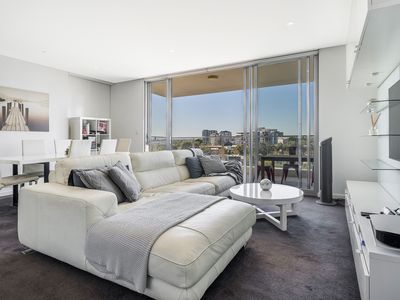 805 / 19 THE CIRCUS, Burswood
