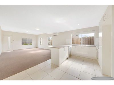 3 / 1 Collins Lane, Kin Kora