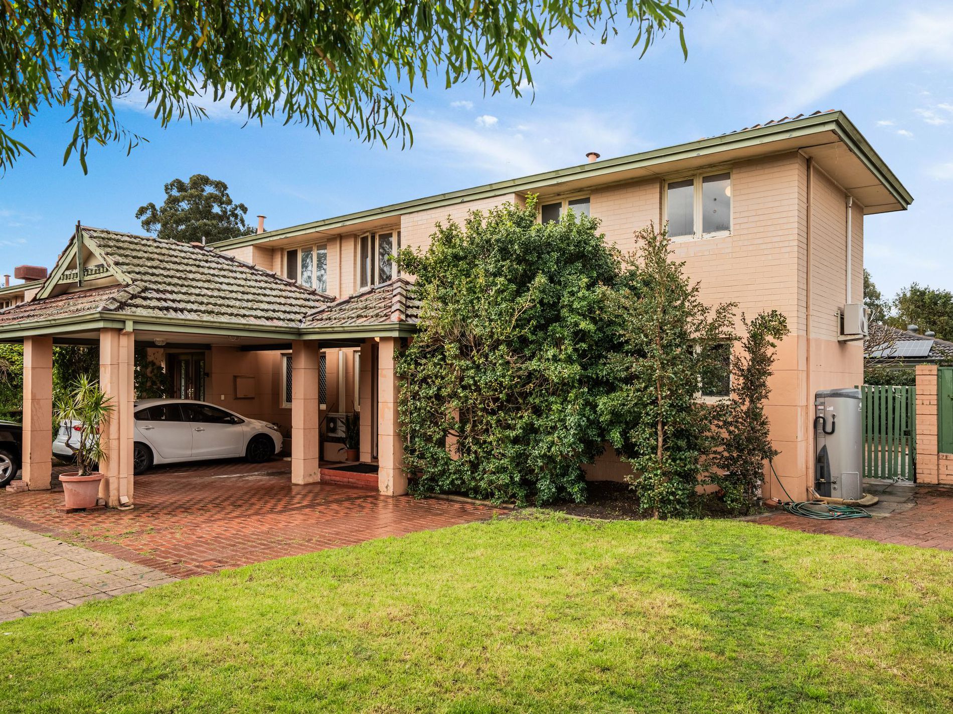 2 Bates Loop, Lockridge