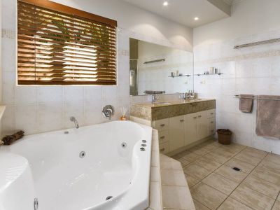 6 Masthead Quay, Noosa Waters