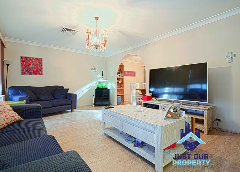 10 Mapleleaf Drive, Padstow