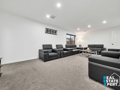 106 Robinswood Parade, Narre Warren South