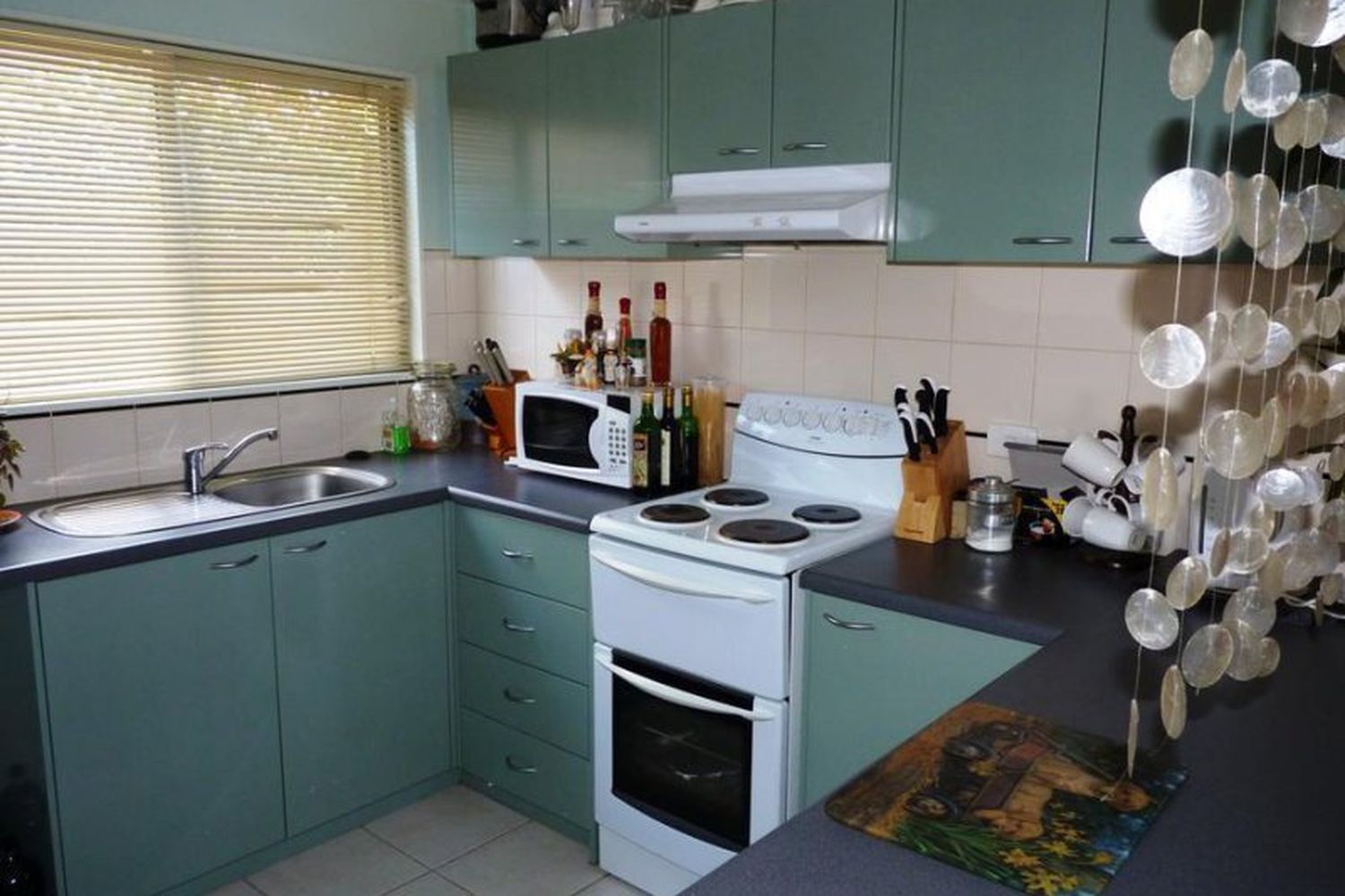 6 Palm Avenue, Horsham