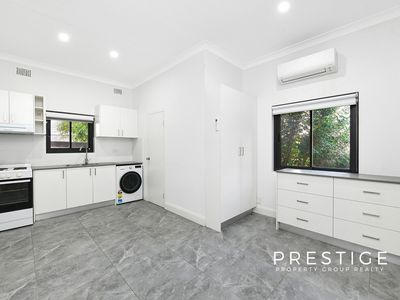 2 / 119 Wollongong Road, Arncliffe
