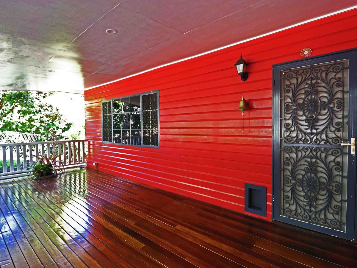 25 TWELFTH AVENUE, Atherton