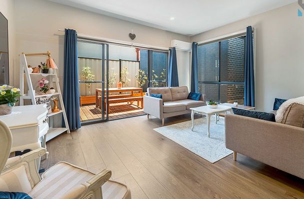 1 / 2 Dhemre Place, Dallas
