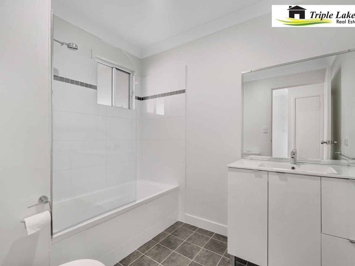 221 / 750 Pacific Highway, Lake Munmorah