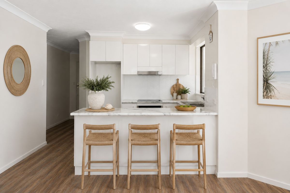 1 / 164 The Esplanade, Burleigh Heads