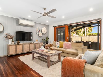 10 Wyldwood Close, Somerville