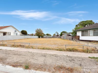 73 Albert Street, Horsham