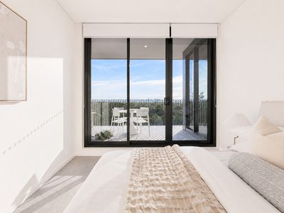 2Bed / 3 bennelong parkway, Wentworth Point