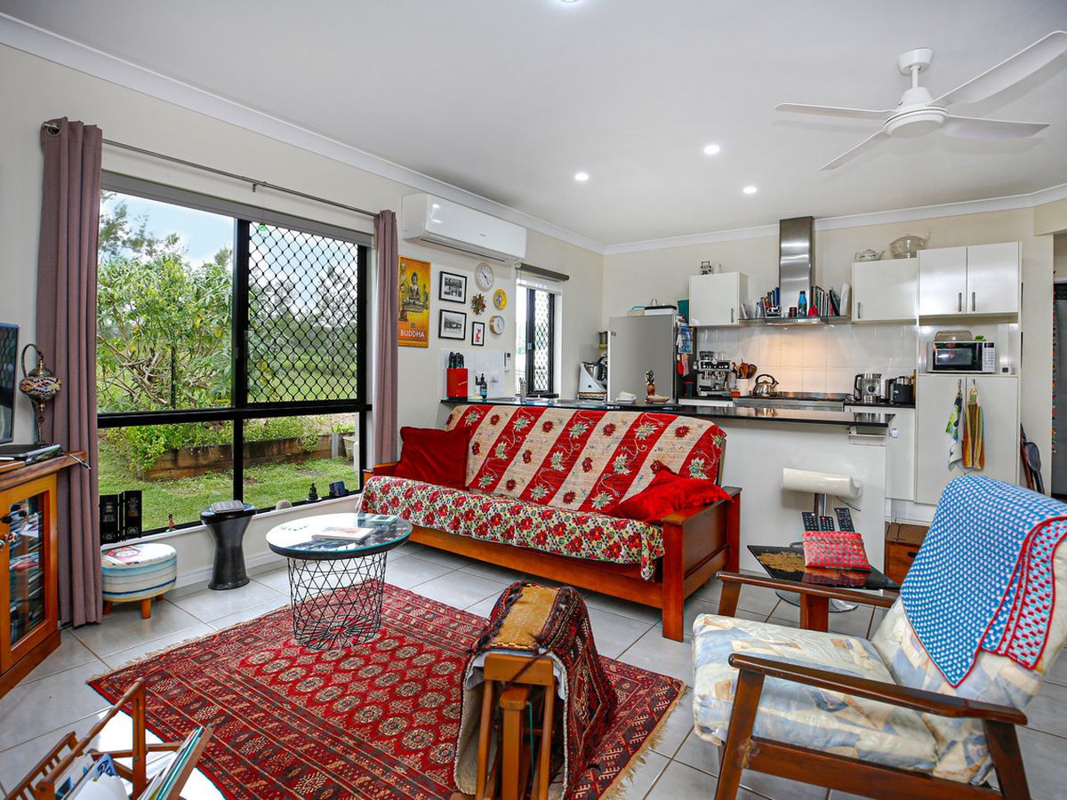 18 Barrine Road, Yungaburra