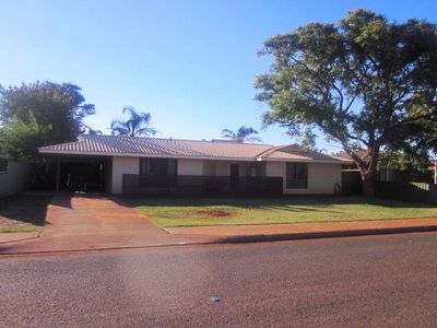 9 Kurrawan Way, Newman