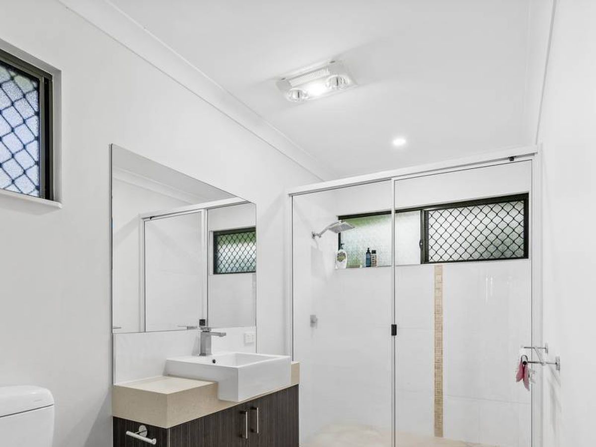 30 Lavender Crescent, Atherton