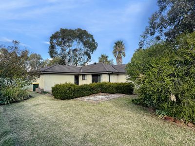 571 Wheelers Lane, Dubbo