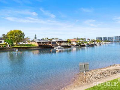 31 / 82-86 Limetree Parade, Runaway Bay