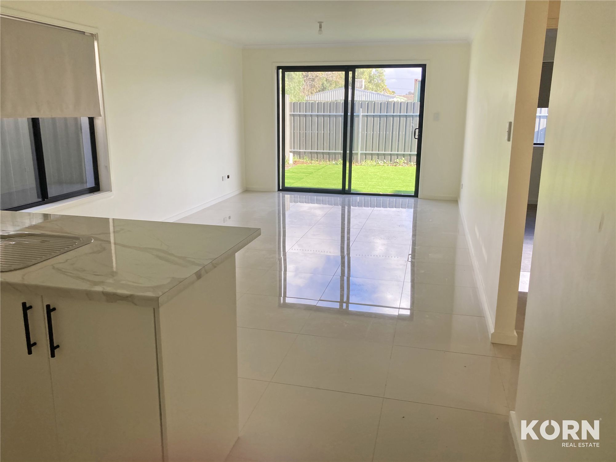 2 / 5 Moir Street, Smithfield