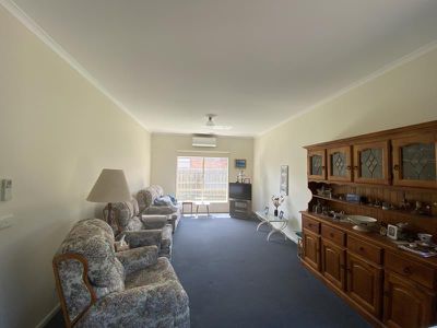 60 Conquest Drive, Werribee