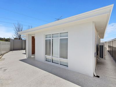 19 Aquarius Loop, Bennett Springs