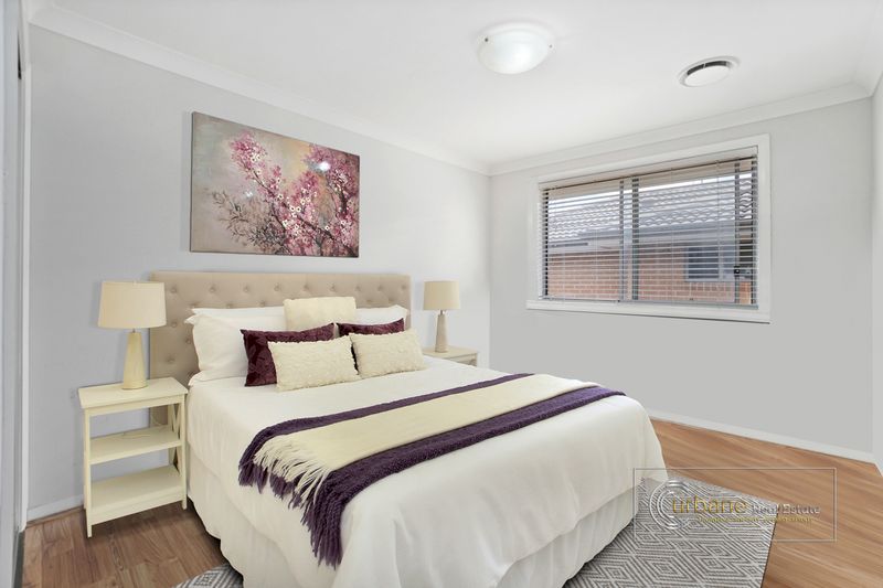 4 / 61 Portico Parade, Toongabbie