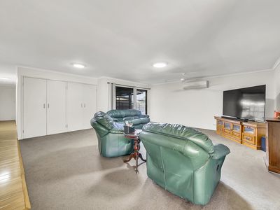 10 FARRELL DRIVE, Walloon