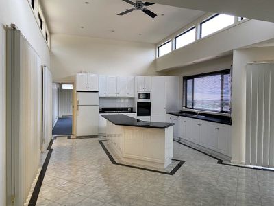 8 Bent Road, Wandana Heights