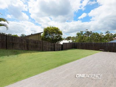 6 Gelu Court, Springfield Lakes