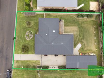 9 Piggott Place, Blayney