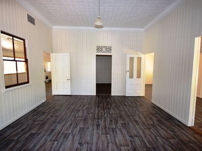 24 Wompoo Road, Longreach