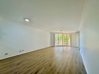 207 / 8 WENTWORTH DRIVE, Liberty Grove