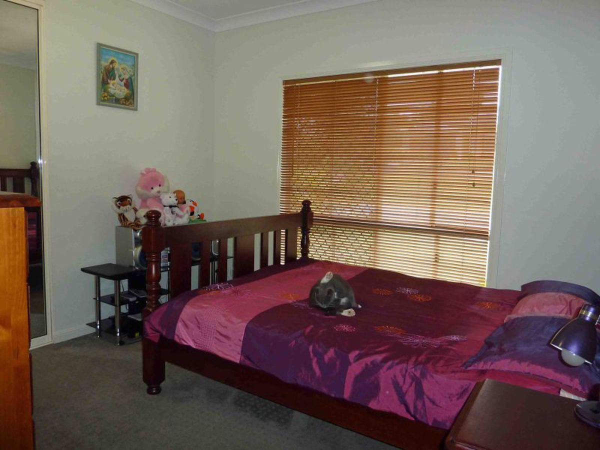 26 Montgomery Close, Atherton