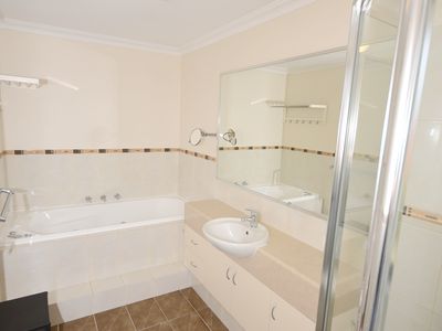 2 / 8 Hillcrest Road, Kewdale