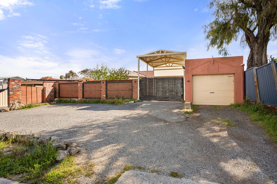 135 Safety Bay Road, Shoalwater