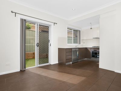 6 / 10 Montrose Street, Quakers Hill