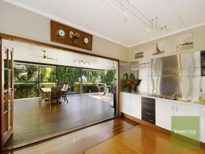 22 Ralston Street, West End