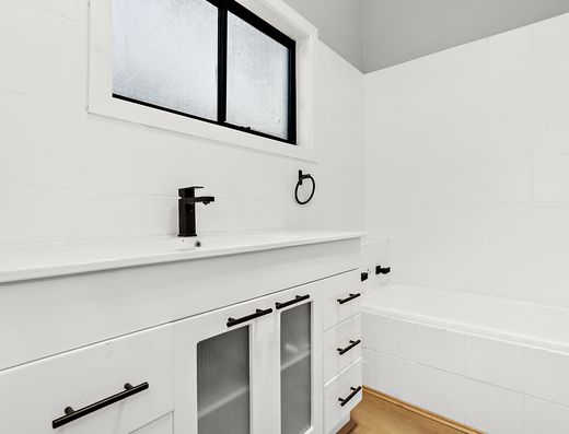 59 Bangor St, Guildford