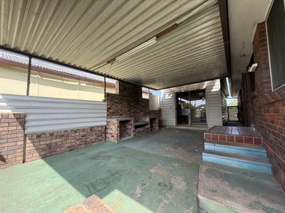 40 Jacaranda Crescent, Casula