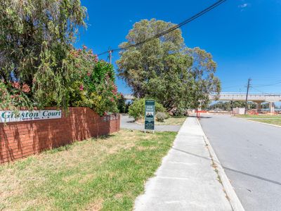 5 / 3 Netley Place, Armadale