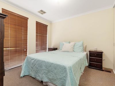16 Steven Street, Morley