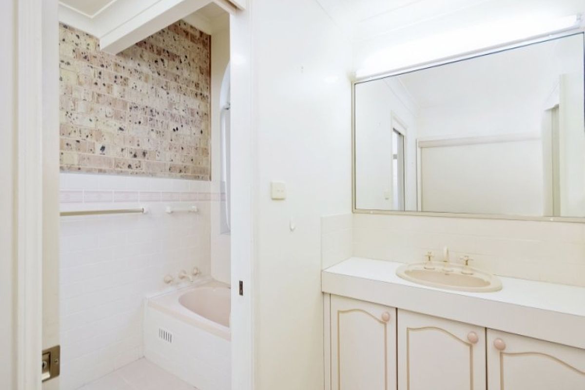 11 / 15 Koolang Road, Green Point