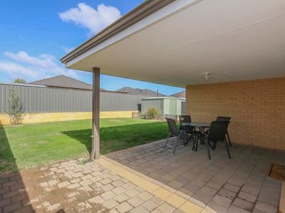68 Leschenault Loop, Banksia Grove