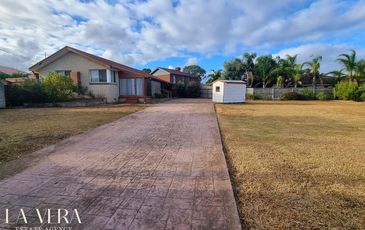 8-10 Ulmara Place, Keilor Downs