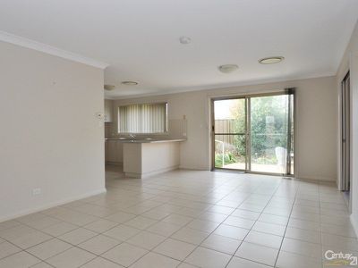 11 / 5 John Brass Place, Dubbo