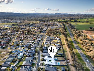 36 SILKY OAK AVENUE, Wodonga