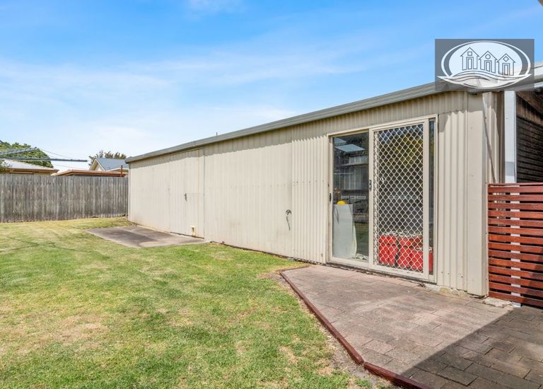 37 Waterford Avenue, Portland