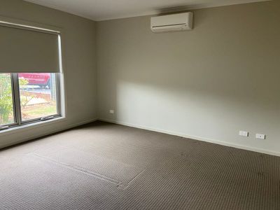 81 Bluebell Drive, Craigieburn