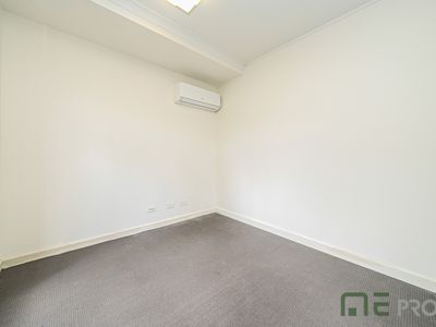 4 / 2 Yarra Bing Crescent, Burwood