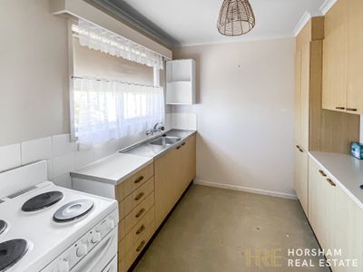 5 Shalom Place, Horsham
