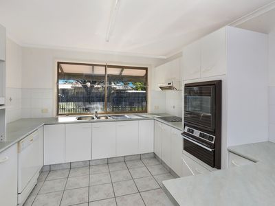16  Satinay Street, Mountain Creek